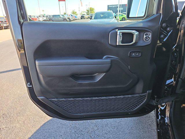 new 2026 Jeep Wrangler car, priced at $46,220