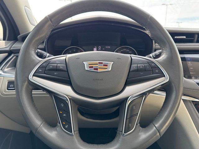 used 2021 Cadillac XT5 car, priced at $24,880