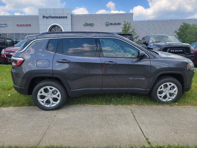 new 2024 Jeep Compass car, priced at $32,501