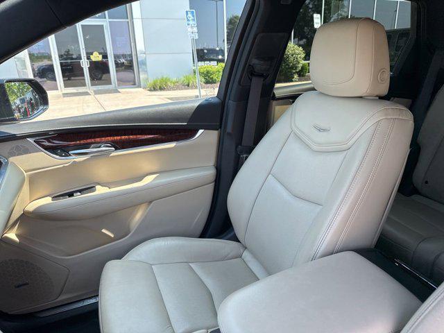 used 2017 Cadillac XT5 car, priced at $15,990