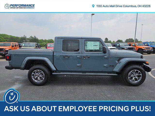 new 2025 Jeep Gladiator car, priced at $50,424