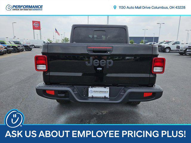 new 2025 Jeep Gladiator car, priced at $50,424