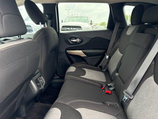used 2018 Jeep Cherokee car
