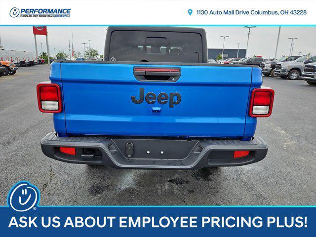new 2025 Jeep Gladiator car, priced at $44,927