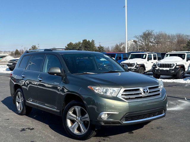 used 2013 Toyota Highlander car, priced at $13,900