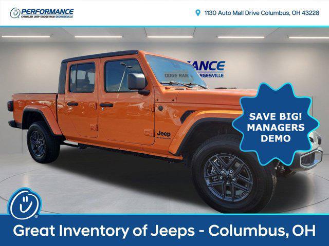 new 2025 Jeep Gladiator car, priced at $38,747