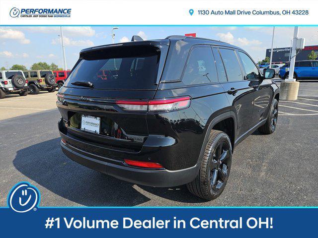 new 2025 Jeep Grand Cherokee car, priced at $40,220