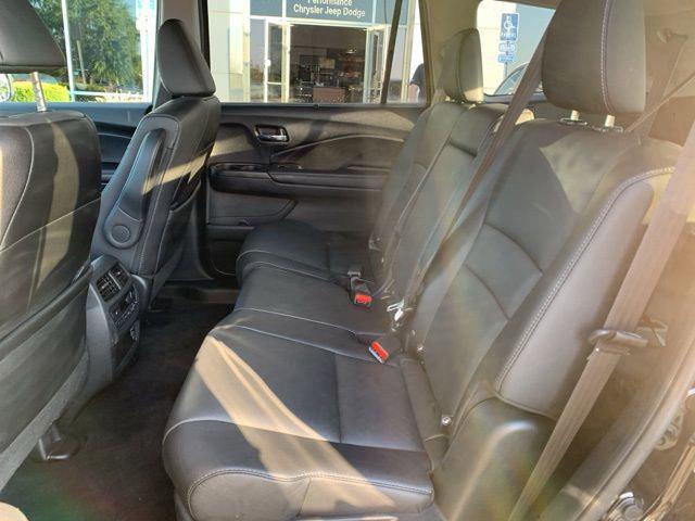 used 2022 Honda Pilot car, priced at $35,995