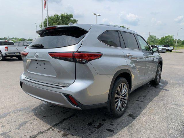used 2022 Toyota Highlander car, priced at $42,988