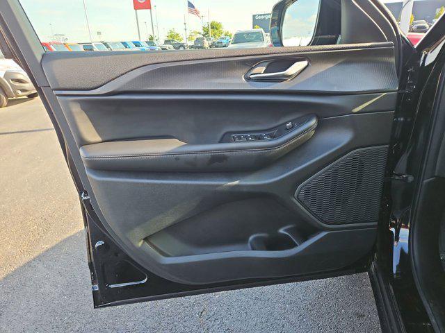 new 2025 Jeep Grand Cherokee L car, priced at $43,375