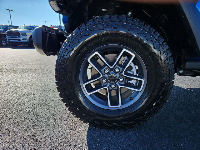 new 2025 Jeep Gladiator car, priced at $50,113