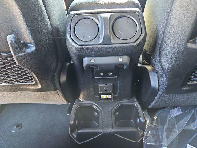 new 2025 Jeep Gladiator car, priced at $50,113