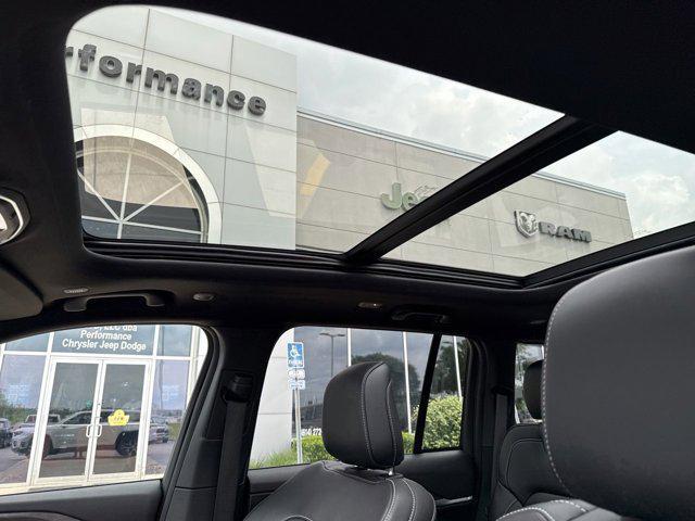 used 2024 Jeep Grand Cherokee car, priced at $38,980