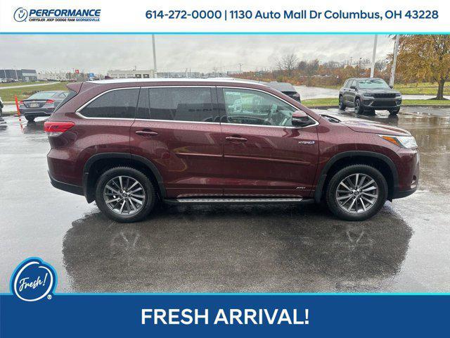 used 2018 Toyota Highlander Hybrid car, priced at $19,588