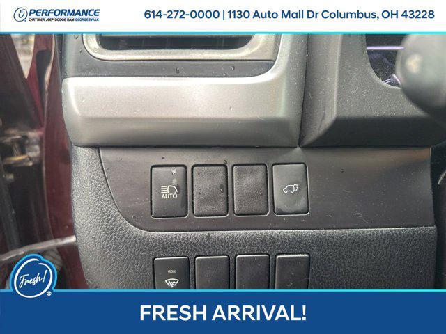 used 2018 Toyota Highlander Hybrid car, priced at $19,588