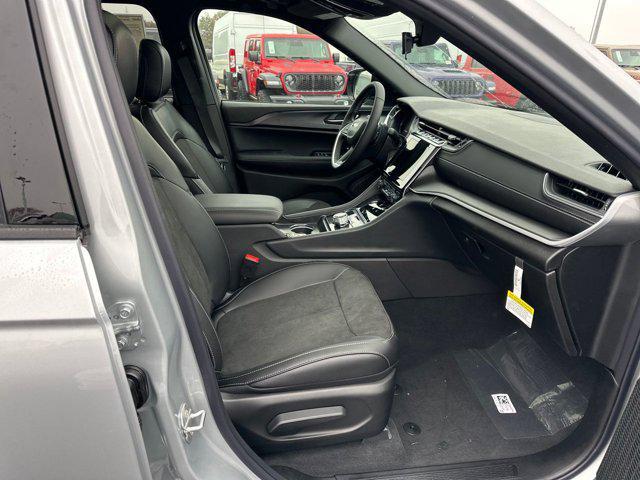 new 2025 Jeep Grand Cherokee car, priced at $39,258