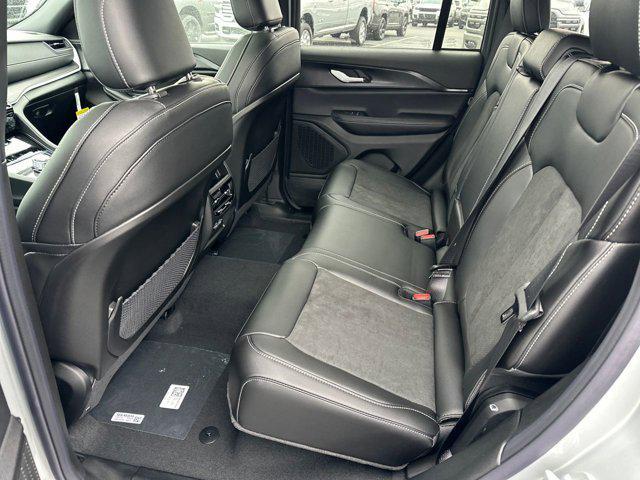 new 2025 Jeep Grand Cherokee car, priced at $39,258