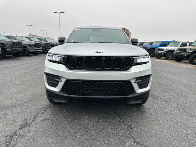 new 2025 Jeep Grand Cherokee car, priced at $39,258