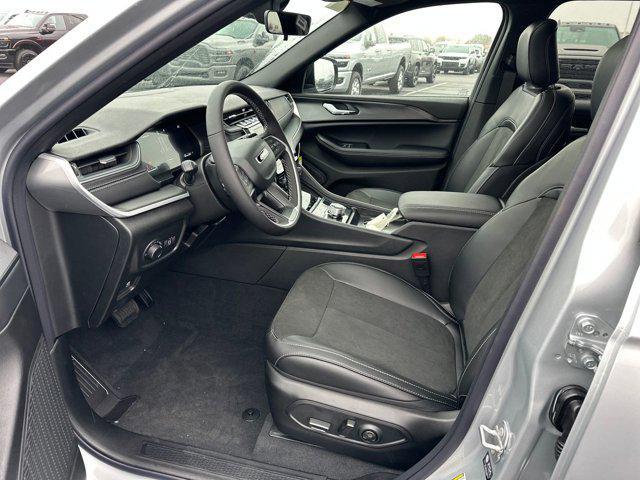 new 2025 Jeep Grand Cherokee car, priced at $39,258