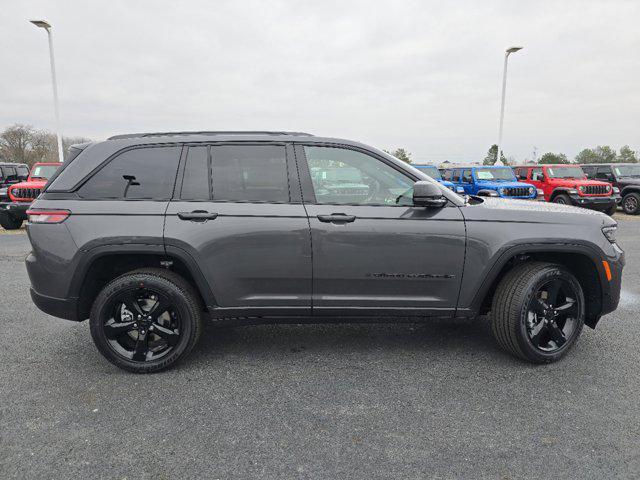 new 2025 Jeep Grand Cherokee car, priced at $41,914