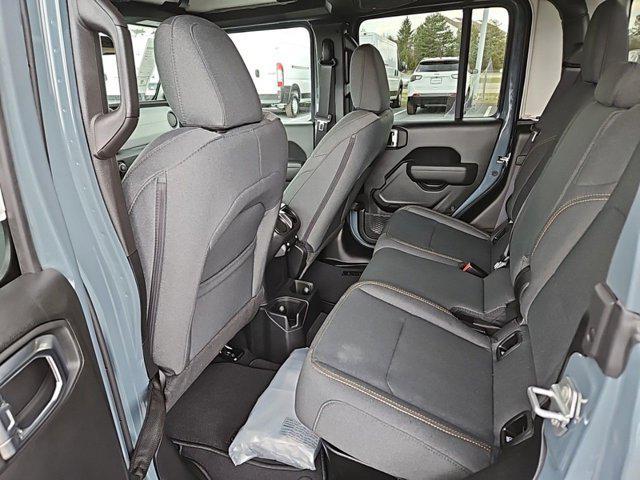 new 2025 Jeep Gladiator car, priced at $43,385