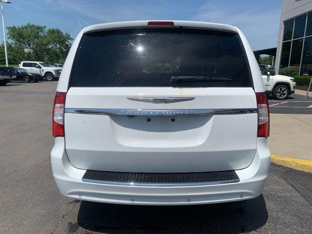 used 2015 Chrysler Town & Country car, priced at $9,995