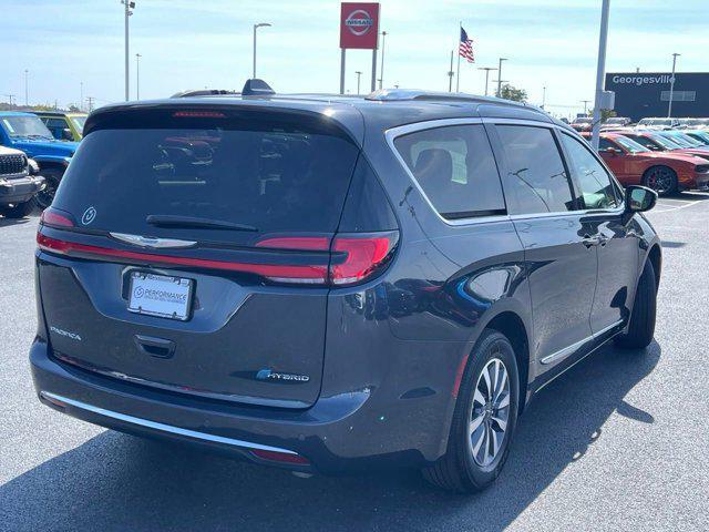 used 2021 Chrysler Pacifica Hybrid car, priced at $26,880