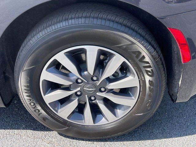 used 2021 Chrysler Pacifica Hybrid car, priced at $26,880