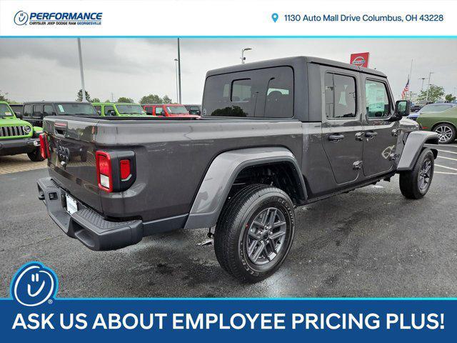 new 2025 Jeep Gladiator car, priced at $44,927