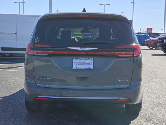 new 2025 Chrysler Pacifica Hybrid car, priced at $57,608