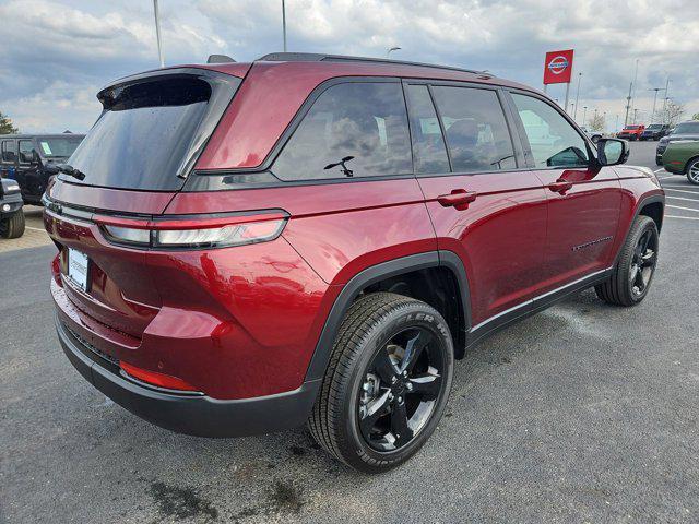 new 2025 Jeep Grand Cherokee car, priced at $42,725