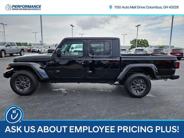 new 2025 Jeep Gladiator car, priced at $44,927