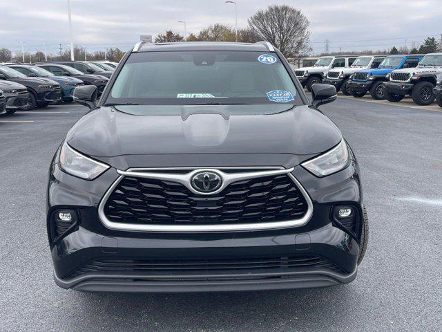 used 2020 Toyota Highlander car, priced at $28,900