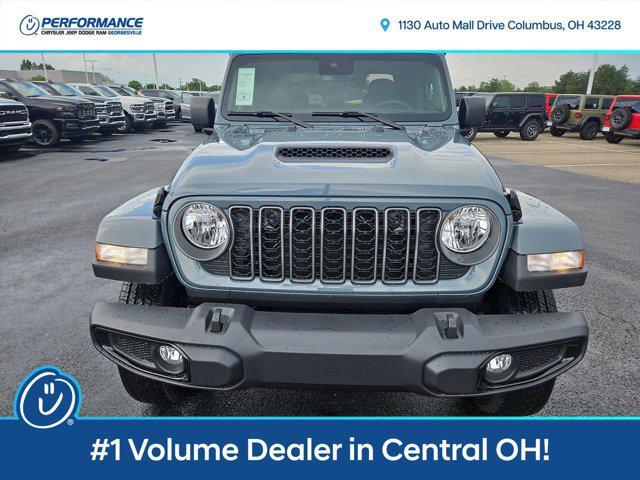 new 2025 Jeep Gladiator car, priced at $43,290