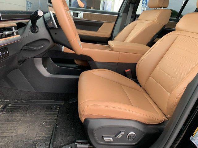 used 2024 Hyundai Santa Fe car, priced at $39,900