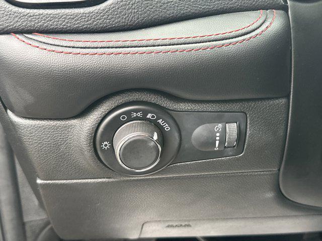 used 2024 Dodge Durango car, priced at $30,998