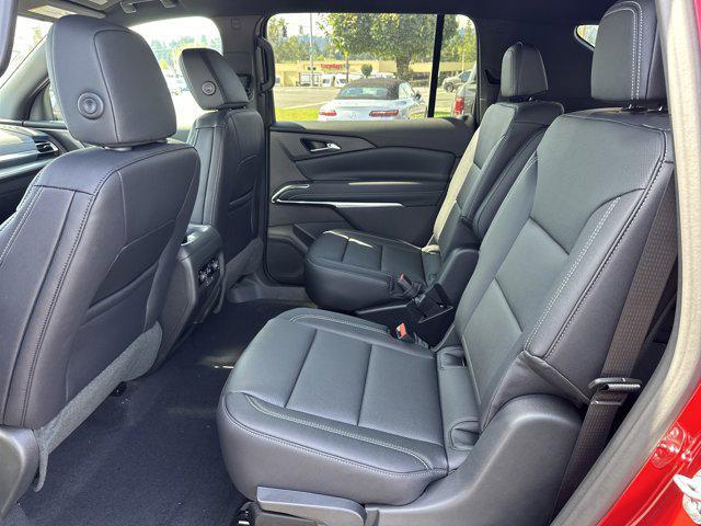 new 2026 Chevrolet Traverse car, priced at $46,475