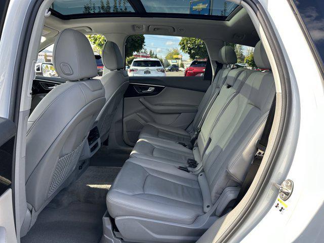 used 2024 Audi Q7 car, priced at $37,998