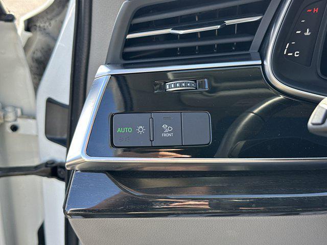 used 2024 Audi Q7 car, priced at $37,998