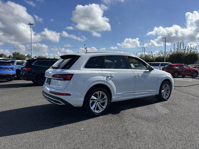 used 2024 Audi Q7 car, priced at $37,998