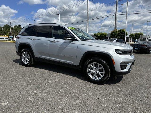 used 2023 Jeep Grand Cherokee car, priced at $38,997