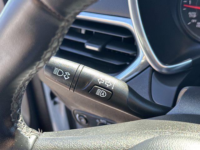 used 2024 Chevrolet Equinox car, priced at $20,998