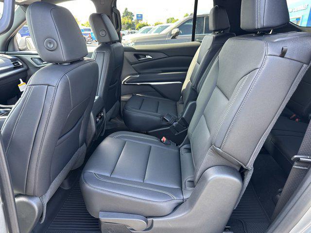 new 2025 Chevrolet Traverse car, priced at $42,555