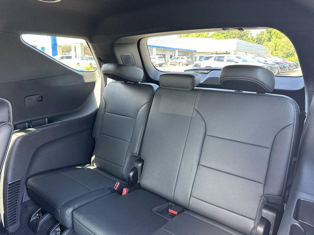 new 2025 Chevrolet Traverse car, priced at $42,555