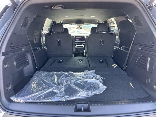 new 2025 Chevrolet Traverse car, priced at $42,555