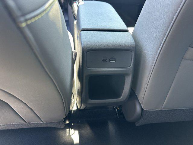 new 2025 Chevrolet Trax car