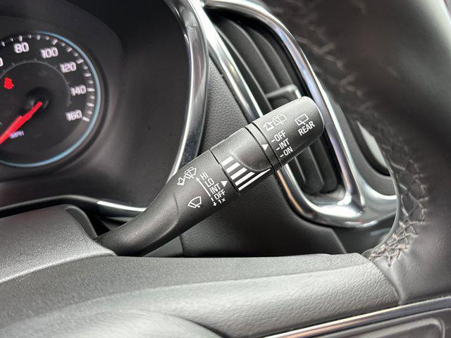 used 2024 Chevrolet Equinox car, priced at $18,998