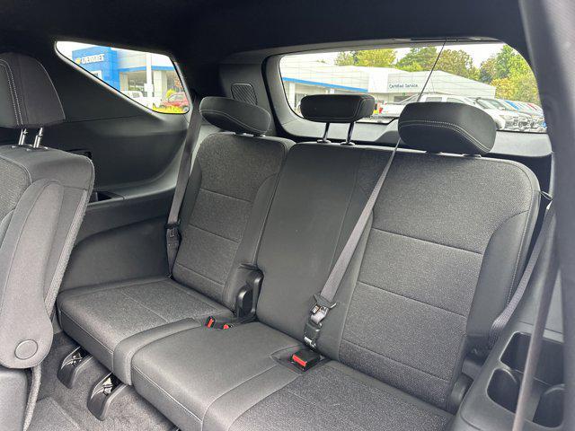 used 2025 Chevrolet Traverse car, priced at $36,988