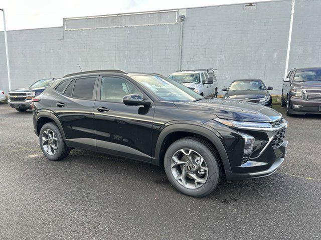 new 2025 Chevrolet Trax car, priced at $24,740