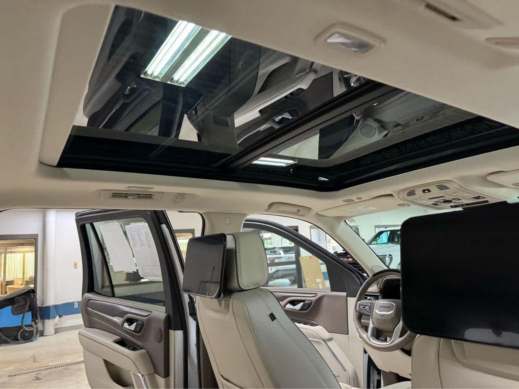 used 2024 GMC Yukon car, priced at $81,995